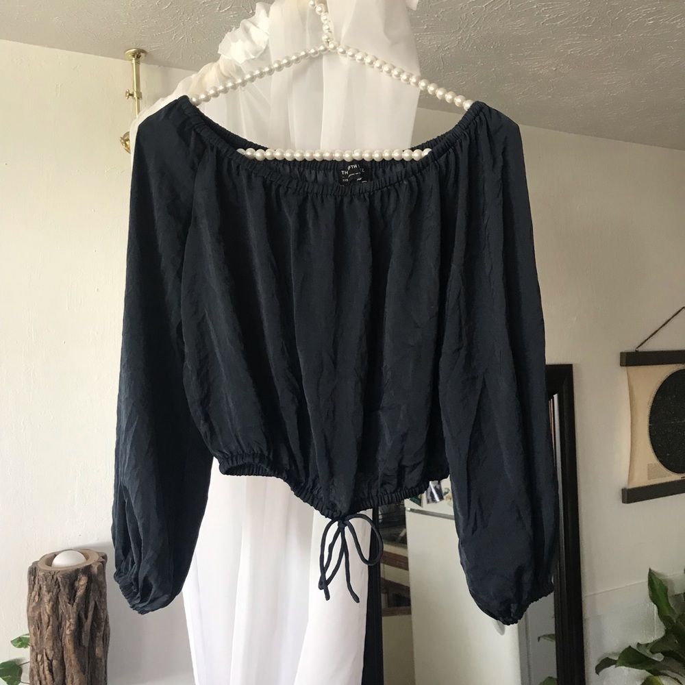 NWOT The Fifth Label Navy Peasant Crop Top